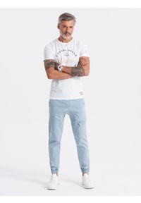 Ombre Clothing - Spodnie męskie JOGGERY z kieszenią cargo - jasnoniebieskie V1 OM-PADJ-0112 - XXL. Kolor: niebieski. Materiał: elastan, bawełna, materiał, poliester