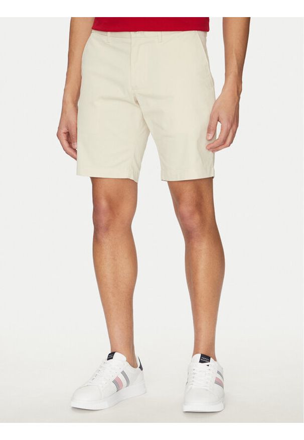 TOMMY HILFIGER - Tommy Hilfiger Szorty materiałowe Brooklyn MW0MW23563 Beżowy Regular Fit. Kolor: beżowy. Materiał: bawełna