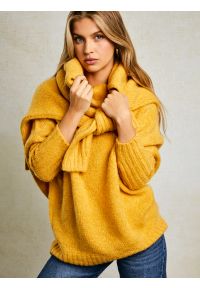 Big-Star - Sweter damski oversize z dodatkiem wełny żółty Mayamiko 201. Kolekcja: plus size. Kolor: żółty. Materiał: wełna. Wzór: ze splotem. Styl: klasyczny, elegancki #4