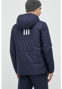 Adidas - adidas kurtka męska kolor granatowy zimowa. Typ kołnierza: kaptur. Kolor: niebieski. Materiał: materiał. Sezon: zima #2