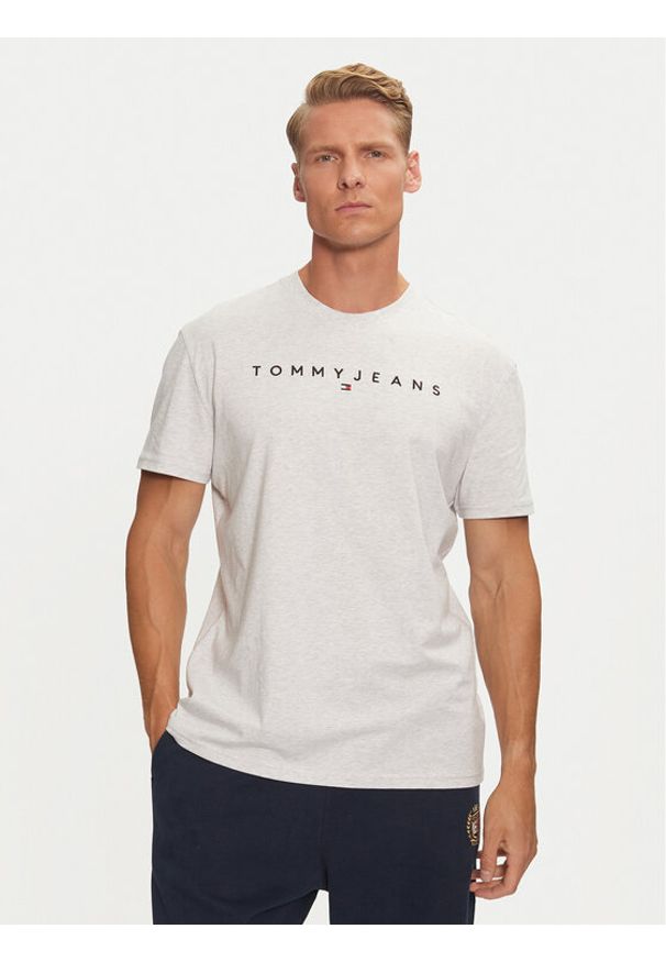 Tommy Jeans T-Shirt Linear Logo DM0DM20744 Szary Regular Fit. Kolor: szary. Materiał: bawełna