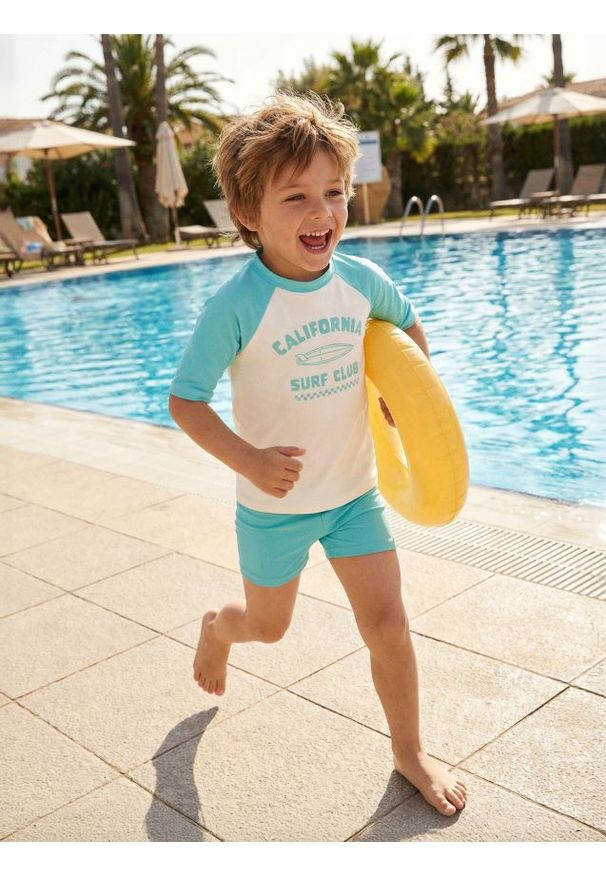 Sinsay - Koszulka plażowa UPF 50 z krótkim rękawem - zielony. Kolor: zielony. Długość: krótkie