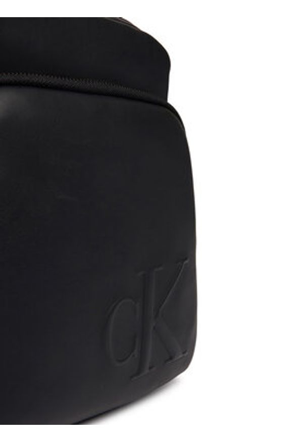 Calvin Klein Saszetka Bold Ck Pocket Reporter LV04D3368G Czarny. Kolor: czarny. Materiał: skóra
