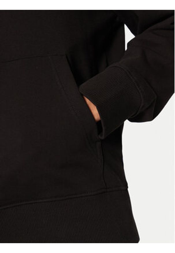 Calvin Klein Jeans Bluza J30J327476 Czarny Regular Fit. Kolor: czarny. Materiał: bawełna