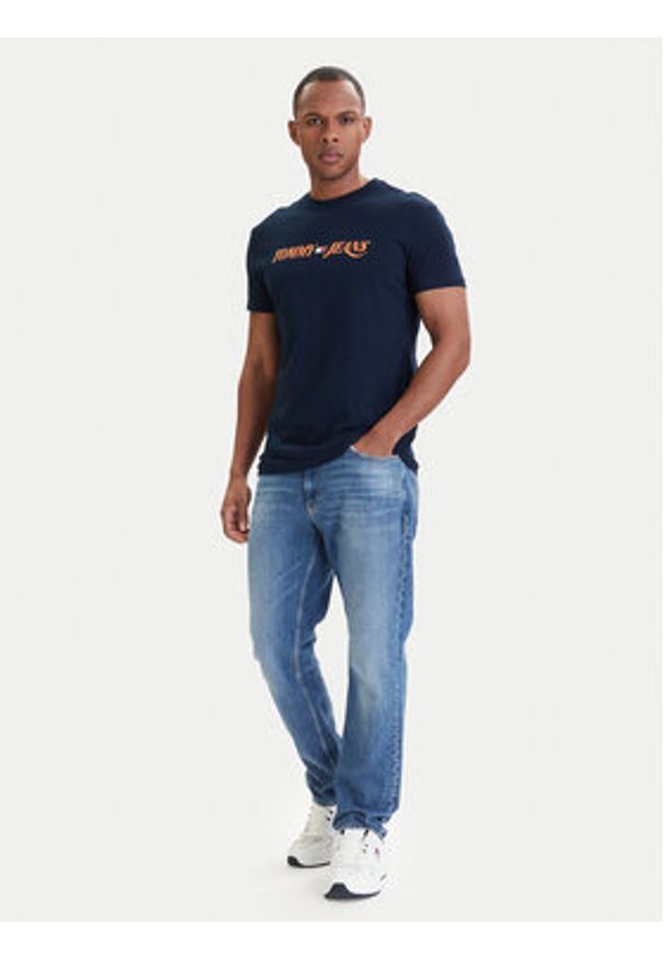 Tommy Jeans T-Shirt DM0DM22548 Granatowy Regular Fit. Kolor: niebieski. Materiał: bawełna