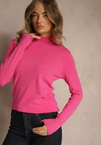 Renee - Fuksjowy Golf o Dopasowanym Kroju Zdobiony Minimalistycznymi Aplikacjami Unissa. Okazja: na spacer. Typ kołnierza: golf. Kolor: różowy. Materiał: jeans. Wzór: aplikacja. Styl: elegancki, klasyczny