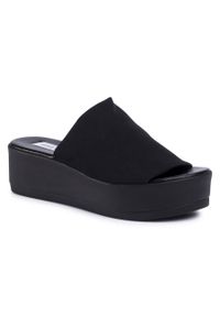 Klapki Steve Madden Slinky Sandal SM11000289-04004-001 Black. Kolor: czarny. Materiał: materiał #1