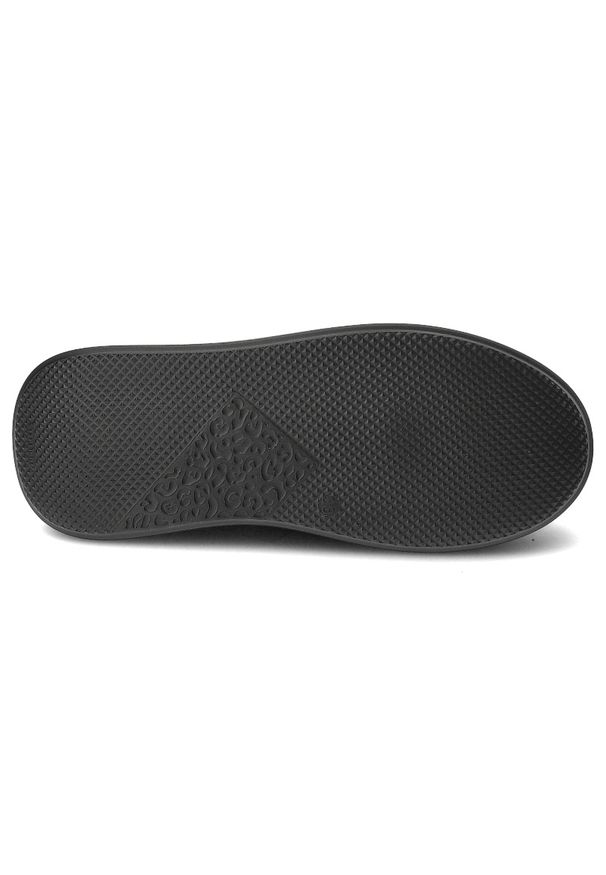 Czarne Sneakersy Armodo Stylowe Wsuwane Obuwie Damskie. Zapięcie: bez zapięcia. Kolor: czarny. Materiał: skóra. Styl: elegancki
