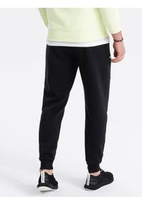 Ombre Clothing - Spodnie męskie dresowe joggery - czarne V1 OM-PASK-22FW-008 - XXL. Kolor: czarny. Materiał: dresówka. Wzór: geometria #4