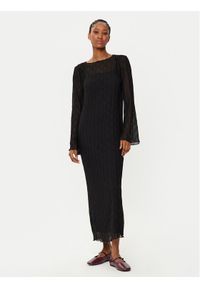 Gina Tricot Sukienka codzienna 24475 Czarny Loose Fit. Okazja: na co dzień. Kolor: czarny. Materiał: syntetyk. Typ sukienki: proste. Styl: casual #1