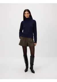 Reserved - Sweter z warkoczowym splotem - granatowy. Kolor: niebieski. Materiał: wełna, dzianina. Wzór: ze splotem