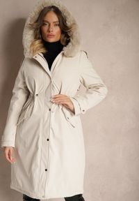 Renee - Jasnobeżowa Długa Kurtka o Fasonie Parki z Futerkiem Edelais. Okazja: na co dzień. Kolor: beżowy. Materiał: futro. Długość: długie. Styl: casual, elegancki
