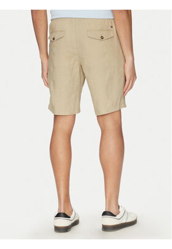 TOMMY HILFIGER - Tommy Hilfiger Szorty materiałowe Harlem MW0MW37804 Beżowy Regular Fit. Kolor: beżowy. Materiał: len