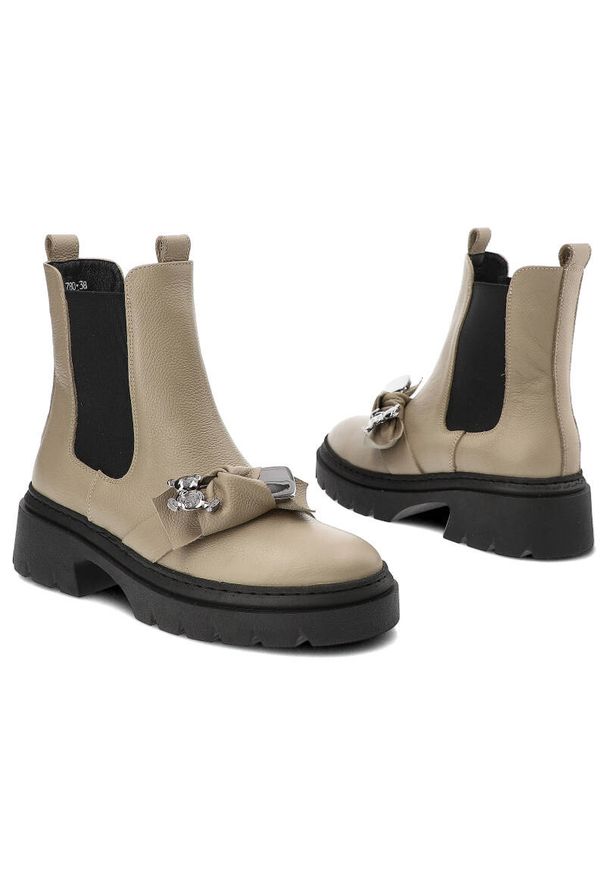 Beżowe Botki Karino Modne Obuwie Damskie. Zapięcie: klamry. Kolor: beżowy. Materiał: skóra. Wzór: gładki