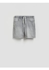 Reserved - Jeansowe szorty jogger - jasnoszary. Kolor: szary. Materiał: jeans #1