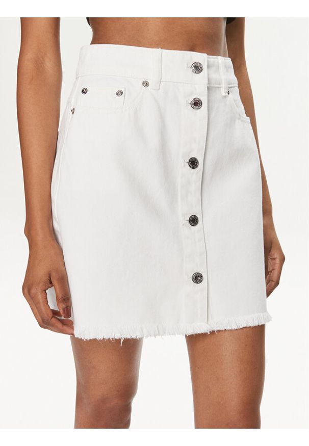 MICHAEL Michael Kors Spódnica jeansowa MS470CO80V Biały Slim Fit. Kolor: biały. Materiał: bawełna