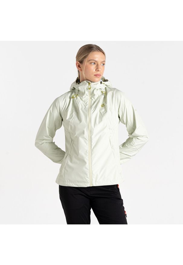 DARE 2B - Kurtka turystyczna przeciwdeszczowa damska Mountain Series Breathe Easy. Kolor: zielony. Materiał: materiał. Sport: turystyka piesza