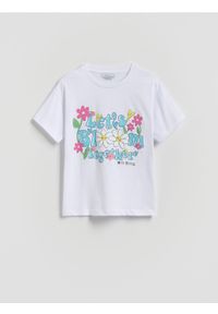 Reserved - Luźny t-shirt z nadrukiem - złamana biel. Materiał: bawełna. Wzór: nadruk