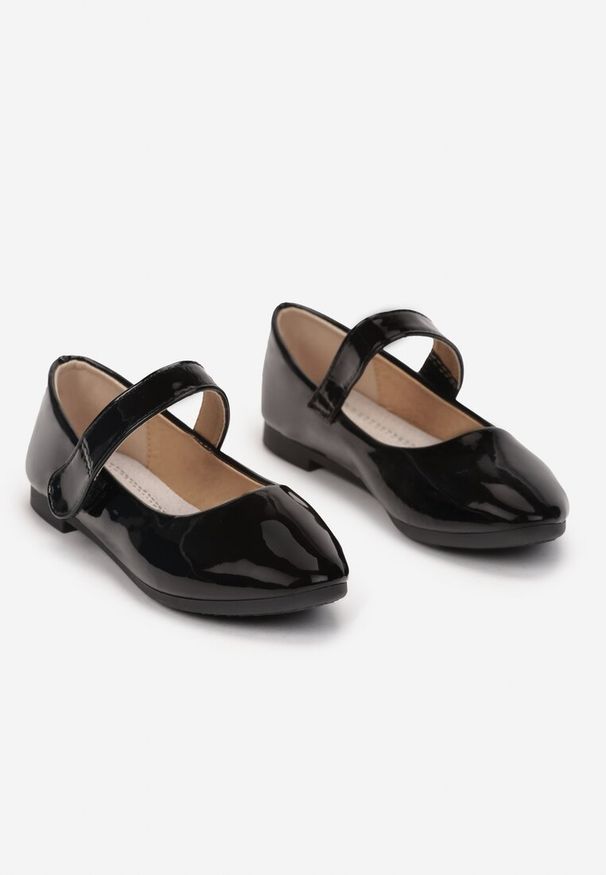 Born2be - Czarne Balerinki Eunare. Zapięcie: bez zapięcia. Kolor: czarny. Materiał: skóra ekologiczna, lakier. Styl: klasyczny
