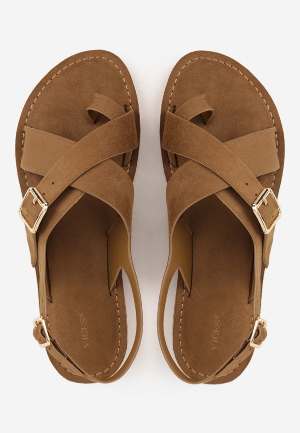 Renee - Ciemnobeżowe Sandały Japonki VICES z Ozdobnym Paskiem i Klamrą Vendan. Okazja: na co dzień. Zapięcie: klamry. Kolor: beżowy. Materiał: jeans. Sezon: lato. Styl: casual, elegancki