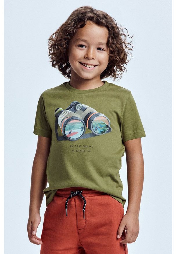 Mayoral T-shirt bawełniany dziecięcy kolor zielony z nadrukiem. Okazja: na co dzień. Kolor: zielony. Materiał: bawełna. Wzór: nadruk. Styl: casual