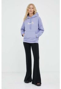Levi's® - Levi's bluza bawełniana damska kolor fioletowy z kapturem z nadrukiem. Okazja: na spotkanie biznesowe. Typ kołnierza: kaptur. Kolor: fioletowy. Materiał: bawełna. Wzór: nadruk. Styl: biznesowy #2