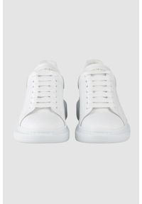 Alexander McQueen - ALEXANDER MCQUEEN Białe sneakersy. Kolor: biały. Materiał: skóra #5