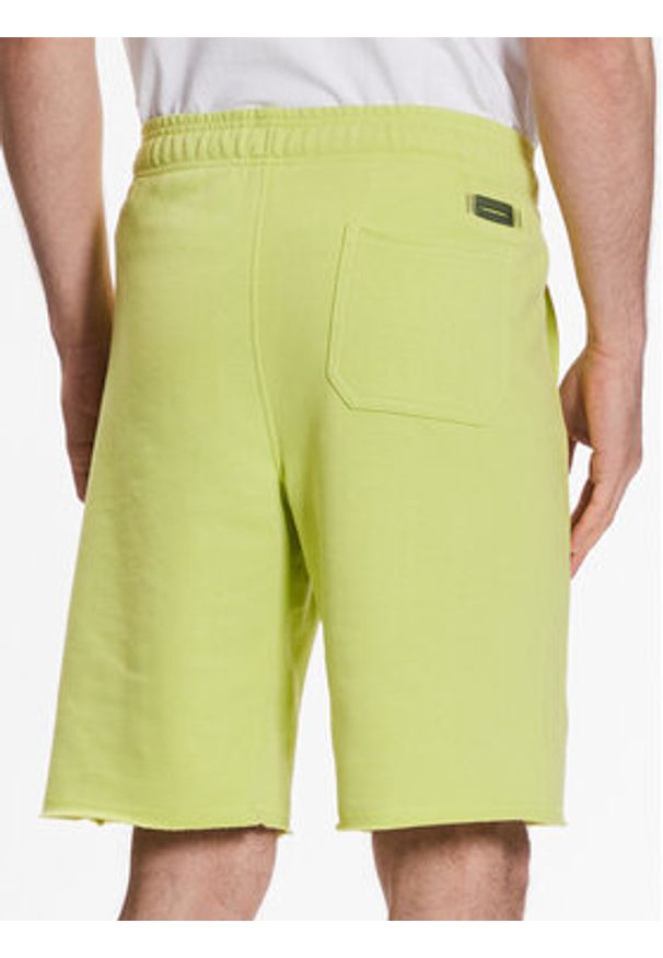 Blauer Szorty sportowe 23SBLUF07085 005662 Zielony Relaxed Fit. Kolor: zielony. Materiał: bawełna. Styl: sportowy