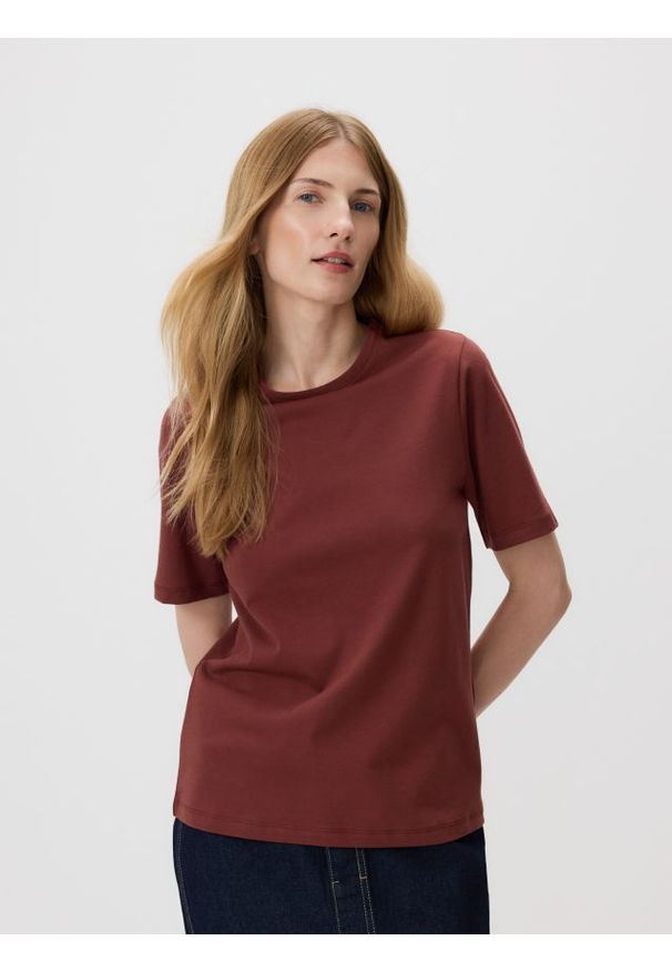 Reserved - T-shirt z merceryzowanej bawełny - brązowy. Kolor: brązowy. Materiał: bawełna