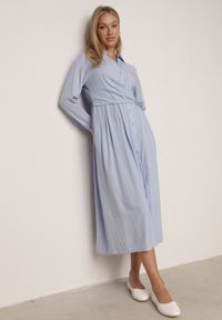 Born2be - Niebieska Koszulowa Sukienka z Wiskozy z Ozdobnym Marszczeniem w Talii Batena. Okazja: na co dzień, na spotkanie biznesowe, do pracy. Kolor: niebieski. Materiał: wiskoza. Typ sukienki: koszulowe. Styl: casual, biznesowy, elegancki, klasyczny #4
