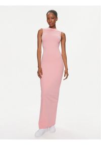 Tommy Jeans Sukienka letnia DW0DW17929 Różowy Slim Fit. Kolor: różowy. Materiał: syntetyk. Sezon: lato #1