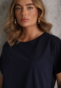 Renee - Granatowy T-shirt Basic Oversize z Bawełny Elusis. Okazja: na co dzień. Kolor: niebieski. Materiał: bawełna. Styl: elegancki, casual #5