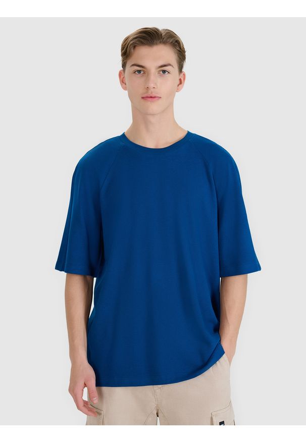4f - 4F T-shirt oversize z modalem męski - turkusowy XXL. Okazja: na co dzień. Kolor: turkusowy. Materiał: dzianina, materiał, bawełna. Długość rękawa: krótki rękaw. Długość: krótkie. Styl: klasyczny, sportowy, casual