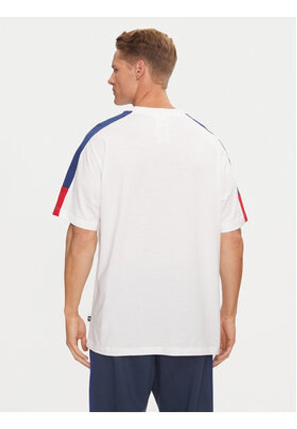 New Balance T-Shirt Classics MT43526NNY Niebieski Relaxed Fit. Kolor: niebieski. Materiał: bawełna