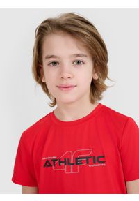 4f - 4F T-shirt sportowy szybkoschnący chłopięcy - czerwony 146/152 (10-12 lat). Kolor: czerwony. Materiał: dzianina, elastan, włókno, syntetyk, materiał. Wzór: gładki, jednolity, napisy, nadruk, ze splotem. Sezon: lato. Sport: fitness #1
