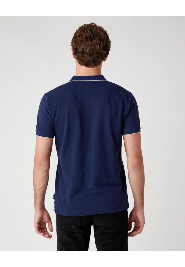 Wrangler - MĘSKA KOSZULKA POLO WRANGLER SS PIQUE POLO NAVY W7D5K4114 112131754. Typ kołnierza: polo