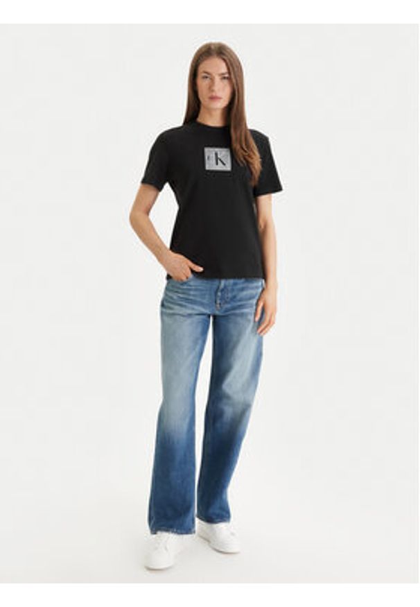Calvin Klein Jeans T-Shirt LV047F819G Czarny Classic Fit. Kolor: czarny. Materiał: bawełna