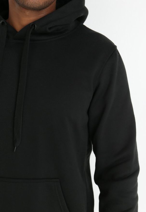 Born2be - Czarna Bluza Evoire. Okazja: na co dzień. Typ kołnierza: kaptur. Kolor: czarny. Styl: casual