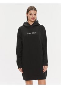 Calvin Klein Sukienka dzianinowa Hero Logo Hoodie Dress K20K206897 Czarny Regular Fit. Kolor: czarny. Materiał: bawełna