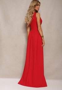 Renee - Czerwona Asymetryczna Sukienka Rozkloszowana Maxi Adavia. Kolor: czerwony. Materiał: tkanina. Typ sukienki: asymetryczne. Długość: maxi #5