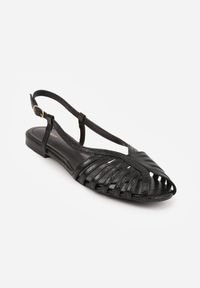 Born2be - Czarne Płaskie Sandały VICES z Cienkimi Paseczkami i Otwartym Noskiem Iphadora. Nosek buta: otwarty. Zapięcie: sprzączka. Kolor: czarny. Materiał: skóra. Sezon: lato. Obcas: na obcasie. Styl: klasyczny. Wysokość obcasa: niski #9