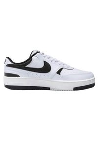Buty do chodzenia damskie Nike Gamma Force. Okazja: na co dzień. Zapięcie: sznurówki. Kolor: biały, wielokolorowy. Materiał: syntetyk, materiał, zamsz, skóra. Szerokość cholewki: normalna. Sport: turystyka piesza