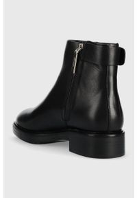 Calvin Klein botki skórzane Rubber Sole Ankle Boot damskie kolor czarny na płaskim obcasie. Nosek buta: okrągły. Kolor: czarny. Materiał: guma. Obcas: na obcasie. Wysokość obcasa: niski #5