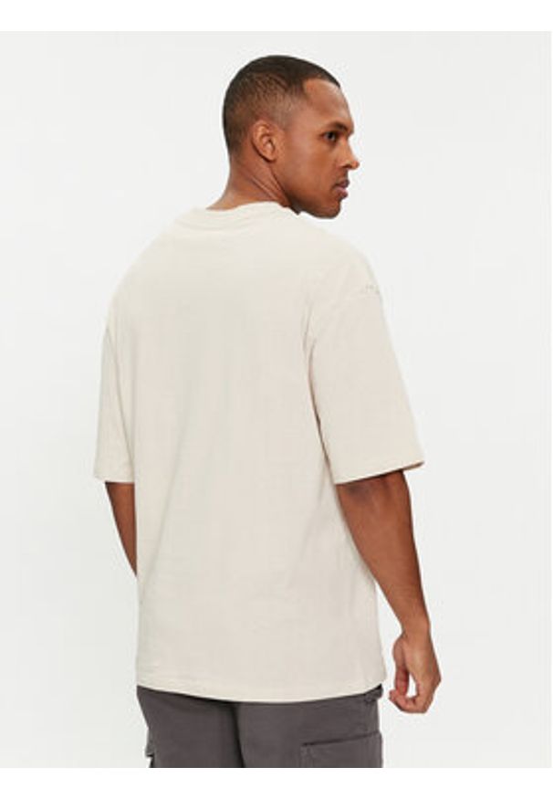 Jack & Jones - Jack&Jones T-Shirt Rush Skull 12216298 Beżowy Relaxed Fit. Kolor: beżowy. Materiał: bawełna