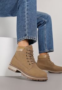 Renee - Ciemnobeżowe Sznurowane Traperki w Casualowym Stylu Anavitte. Zapięcie: pasek. Kolor: beżowy. Materiał: jeans. Szerokość cholewki: normalna. Wzór: paski. Sezon: jesień