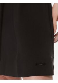 Calvin Klein Sukienka codzienna K20K206375 Czarny Regular Fit. Okazja: na co dzień. Kolor: czarny. Materiał: syntetyk. Typ sukienki: proste. Styl: casual