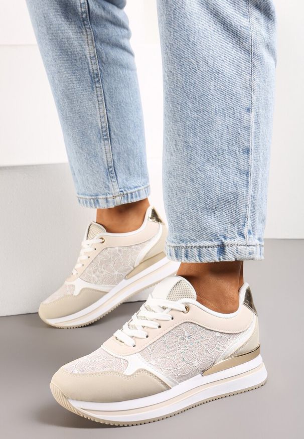 Renee - Beżowe Sneakersy na Grubej Podeszwie z Brokatem i Metaliczną Wstawką Velari. Kolor: beżowy. Szerokość cholewki: normalna