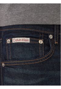 Calvin Klein Jeans Jeansy LV04RD700G Granatowy Tapered Fit. Kolor: niebieski #5
