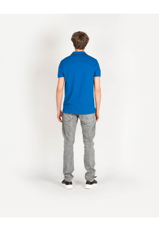 Pepe Jeans Koszulka Polo "Lucas" | PM541431 | Lucas | Mężczyzna | Niebieski. Okazja: na co dzień. Typ kołnierza: polo. Kolor: niebieski. Materiał: bawełna. Wzór: nadruk. Styl: casual