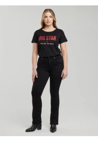 Big-Star - Koszulka damska o klasycznym kroju czarna Brunona 906. Kolor: czarny. Materiał: bawełna, jeans. Wzór: aplikacja, nadruk. Styl: klasyczny